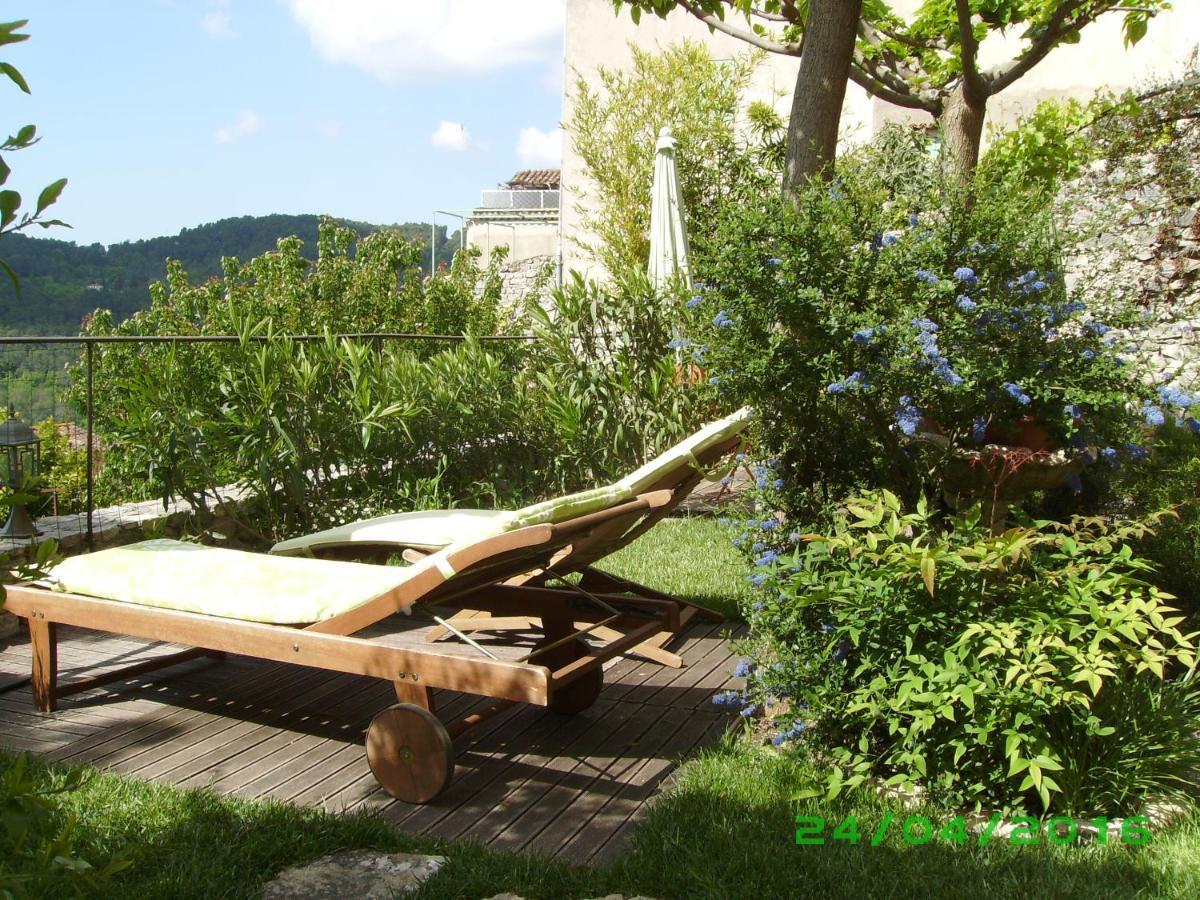 La Cle Des Songes Bed & Breakfast Claviers Exterior photo